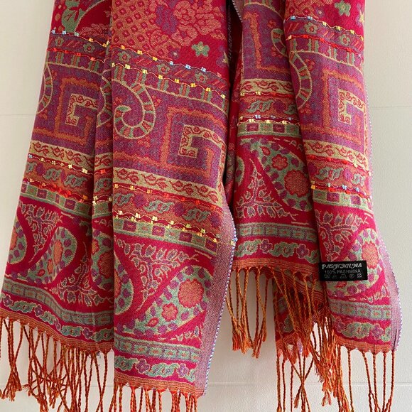 Beautiful Pashmina Shawl - Picture 1 of 3